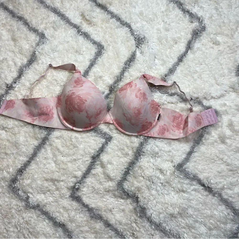 VINCE CAMUTO BRA - Picture 3 of 7